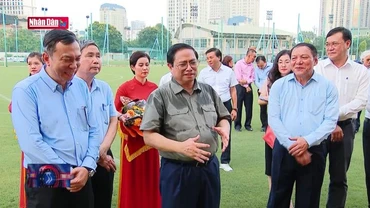 Thủ tướng động viên đội tuyển nữ Việt Nam lên đường đi dự World Cup 2023
