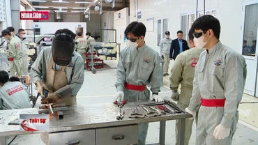 Nguồn nhân lực trong xu hướng công nghiệp Xanh - Sạch - Thông minh