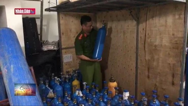 Phát hiện kho chứa hơn 100 bình khí cười