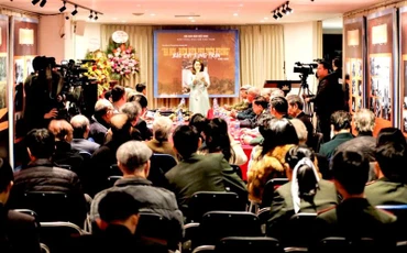 Quang cảnh buổi khai mạc Tọa đàm và Trưng bày ngày 15/12.
