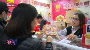 Chợ Tết Công đoàn 2024 chăm lo người lao động khó khăn