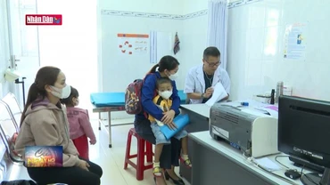 Trẻ em nhập viện tăng đột biến do thời tiết thất thường
