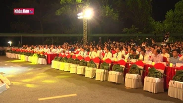 Chương trình nghệ thuật Màu hoa đỏ tại Nghĩa trang liệt sĩ quốc gia Trường Sơn