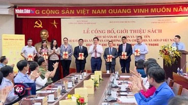 Giới thiệu cuốn sách về chủ nghĩa xã hội của Tổng Bí thư bằng 7 ngoại ngữ