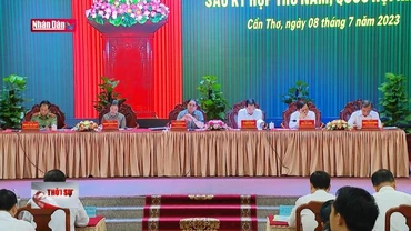 Thủ tướng Phạm Minh Chính tiếp xúc cử tri thành phố Cần Thơ