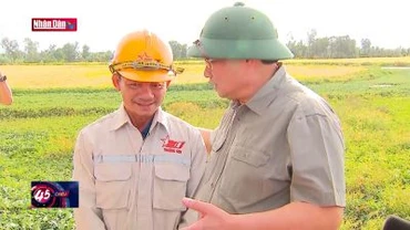 Thủ tướng kiểm tra tiến độ đường bộ cao tốc Cần Thơ - Hậu Giang và Hậu Giang - Cà Mau