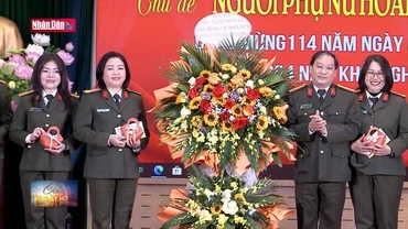 Xây dựng người phụ nữ Công an nhân dân giỏi việc nước đảm việc nhà
