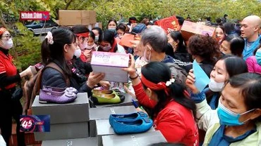 Hội chợ Tết 0 đồng cho bệnh nhân nghèo