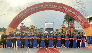 Lễ công bố xuất khẩu lô thịt gà chế biến đầu tiên sang Nhật Bản. 