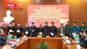 Chúc Tết đồng bào dân tộc thiểu số tại Lào Cai