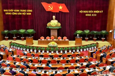 Tổng Bí thư Nguyễn Phú Trọng phát biểu bế mạc hội nghị. (Ảnh: ĐĂNG KHOA)