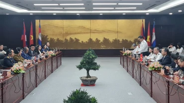 Thường trực Thành ủy Đà Nẵng tiếp và làm việc với đoàn công tác Kiểm toán nhà nước Campuchia-Lào-Việt Nam.
