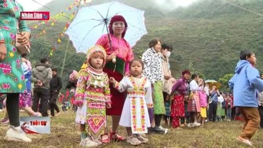 Hội Gầu Tào - Phong tục đón Tết sớm của người Mông
