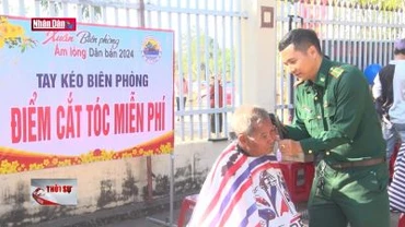 "Xuân biên phòng - ấm lòng dân bản" ở Đắk Lắk