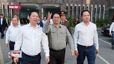 Thủ tướng khảo sát khu nhà ở xã hội phường Quỳnh Lâm, TP Hòa Bình