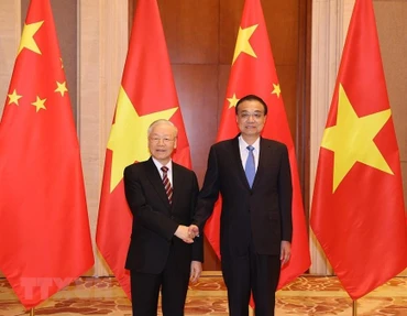 Tổng Bí thư Nguyễn Phú Trọng hội kiến Thủ tướng Trung Quốc Lý Khắc Cường. (Ảnh: Trí Dũng/TTXVN)