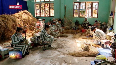 Niềm vui chờ ngày đặc xá