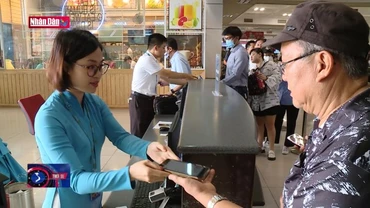 Dùng VNEID làm thủ tục bay có thật sự tiện lợi