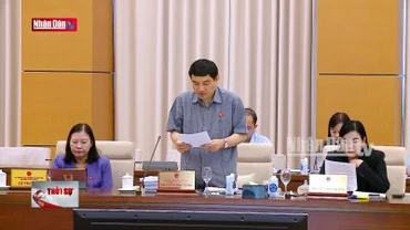 Ủy ban Thường vụ Quốc hội cho ý kiến dự án Luật Nhà giáo