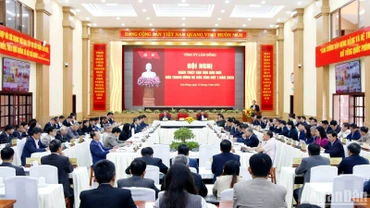 Quang cảnh hội nghị.