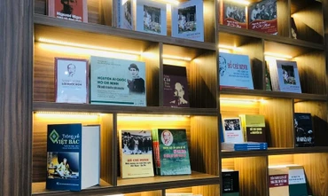Triển lãm sách “Kỷ niệm 55 năm thực hiện Di chúc của Chủ tịch Hồ Chí Minh" tại Thành phố Hồ Chí Minh.