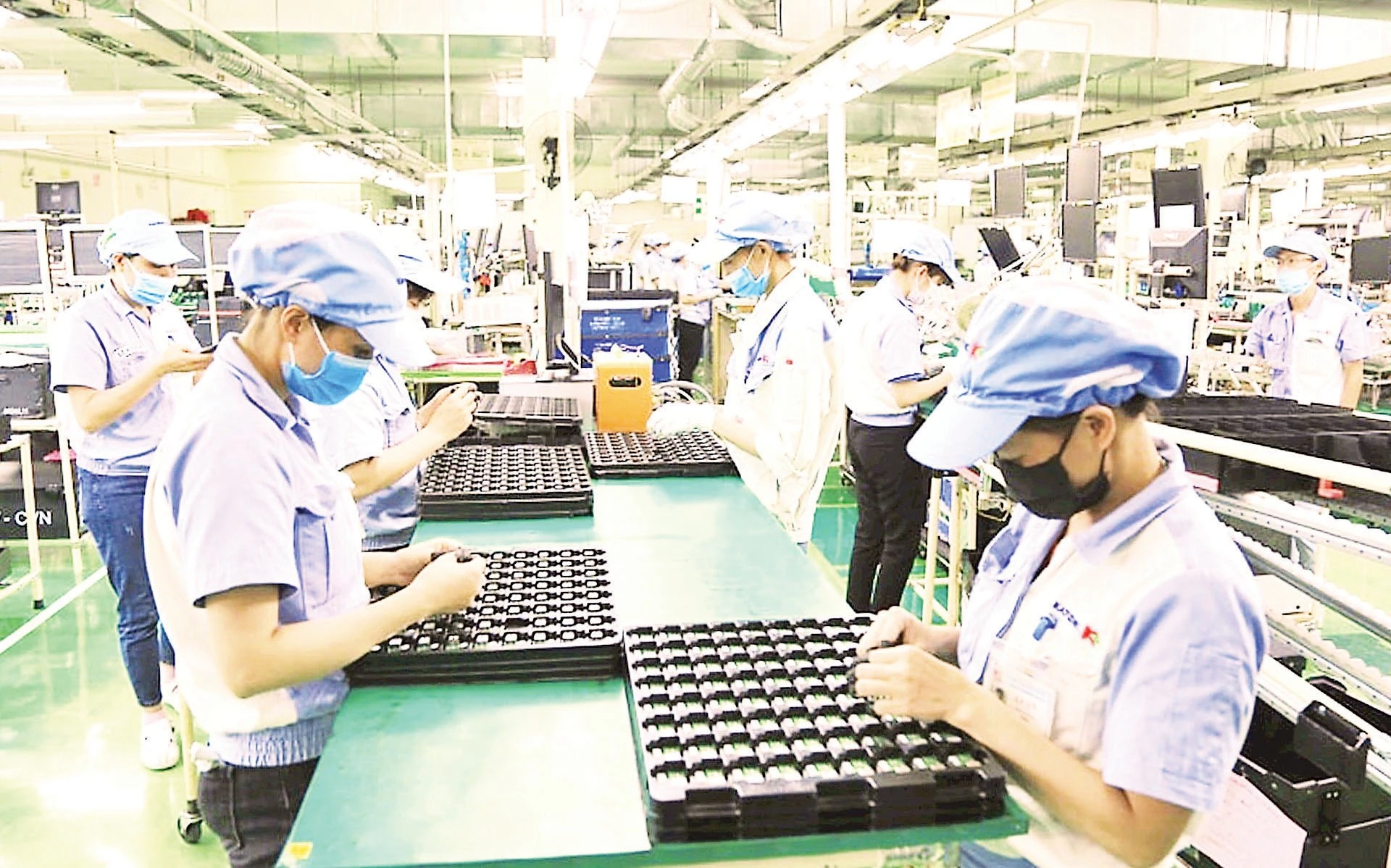 Hà Nội đối mặt thách thức xuất khẩu năm 2026, tìm giải pháp từ thương mại điện tử