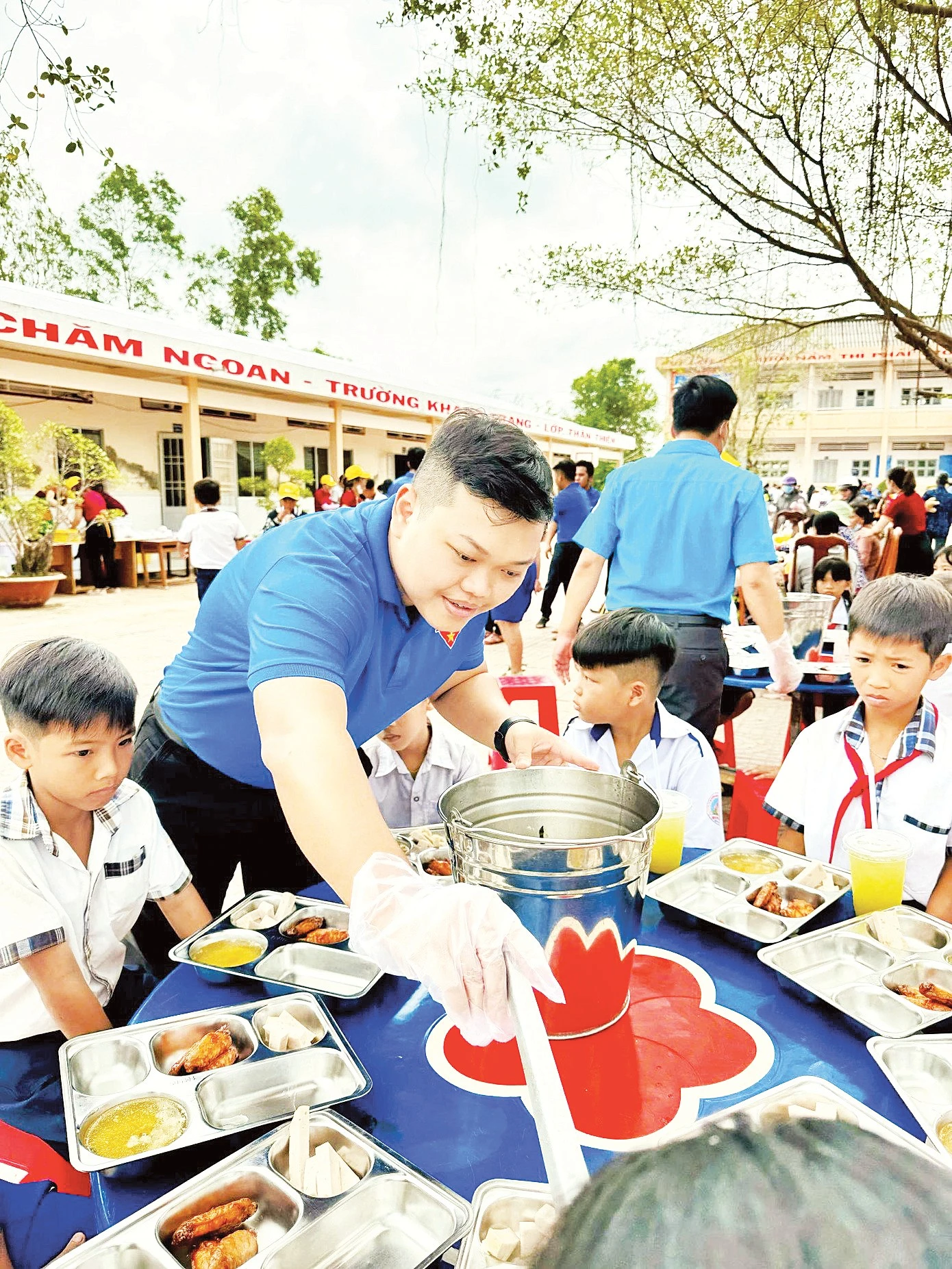 Tuổi Trẻ Đồng Bằng Sông Cửu Long Sôi Nổi Với Các Phong Trào Tình Nguyện Và Xây Dựng Nông Thôn Mới