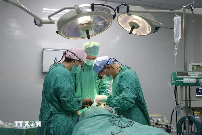 Hợp tác y tế Việt-Hàn 10 năm, đường sắt khắc phục sự cố đá rơi, Nghệ An xây trung tâm hành chính
