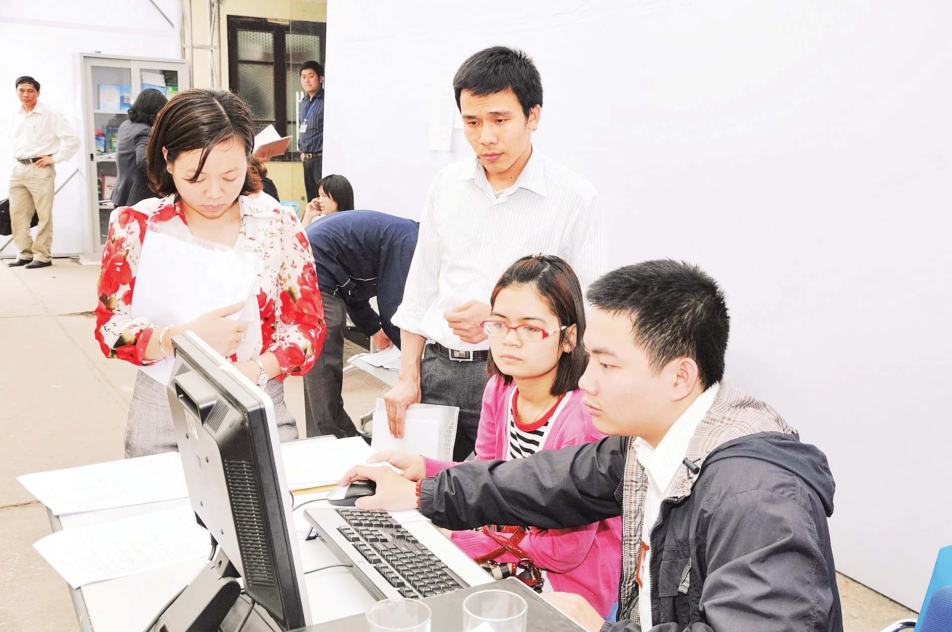 Chính Sách Thuế Mới: Hộ Kinh Doanh Cần Tuân Thủ Thông Báo Tài Khoản Ngân Hàng Trước Hạn Chót