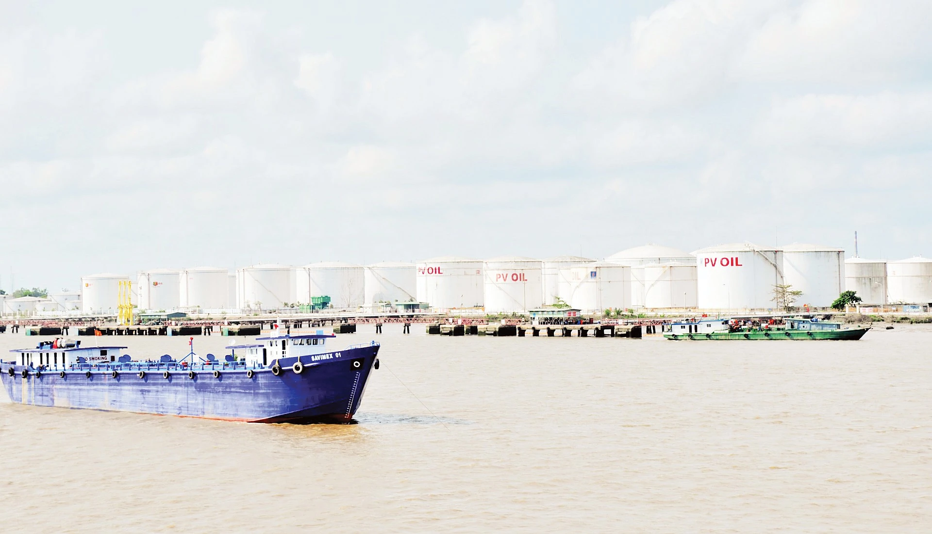 Việt Nam đẩy mạnh dự trữ xăng dầu chiến lược tại Nghi Sơn để ứng phó khủng hoảng