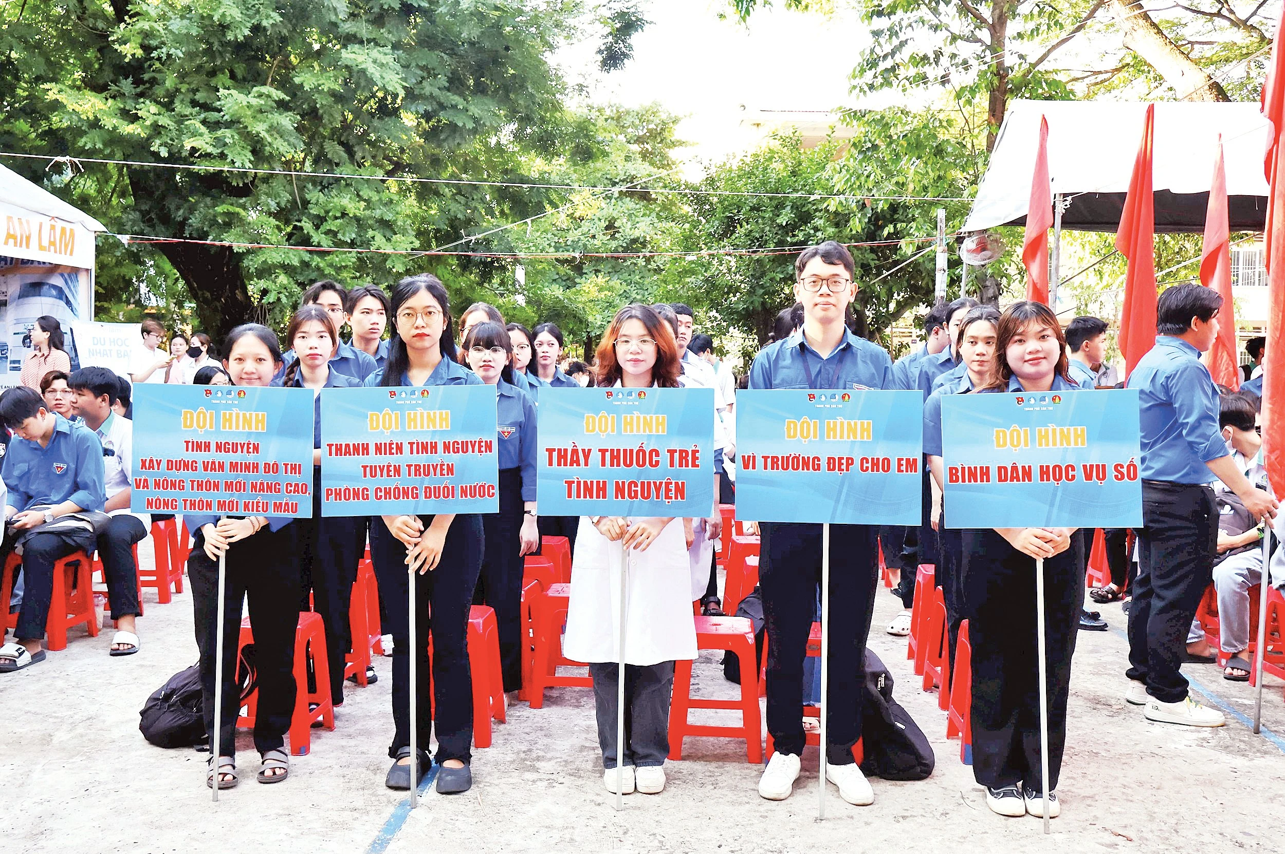 Thanh Niên Cần Thơ Lan Tỏa Tinh Thần Sống Đẹp Qua Hành Động Thiết Thực