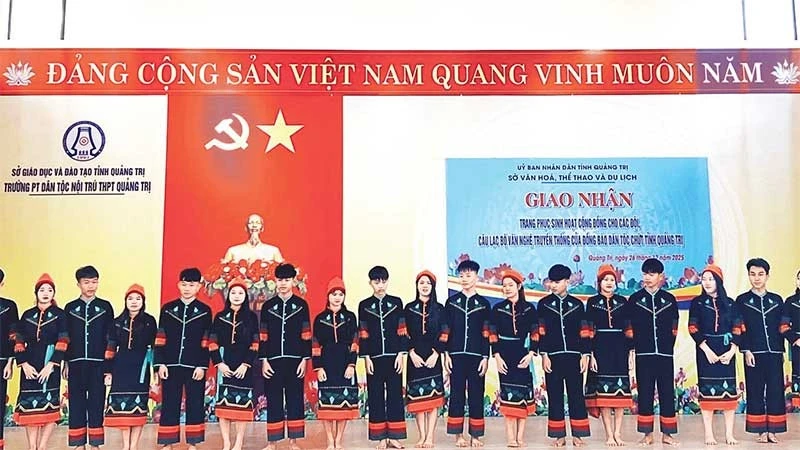 Ra mắt bộ trang phục sinh hoạt cộng đồng của dân tộc Chứt ở phía tây tỉnh Quảng Trị.