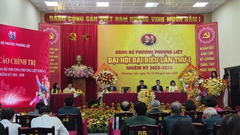 Quang cảnh Đại hội đại biểu Đảng bộ phường Phương Liệt lần thứ I, nhiệm kỳ 2025-2030.