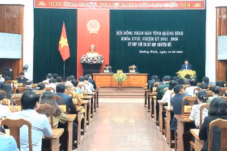 Quang cảnh kỳ họp.