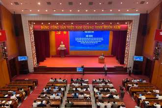 Quang cảnh Hội nghị sơ kết 3 năm thực hiện Nghị quyết số 05-NQ/TU và công bố kết quả Chỉ số xếp hạng của các cơ quan, đơn vị, địa phương năm 2023 của Quảng Ninh.
