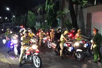 Lực lượng 161 ra quân chuyên đề xử lý thanh thiếu niên vi phạm Luật giao thông.