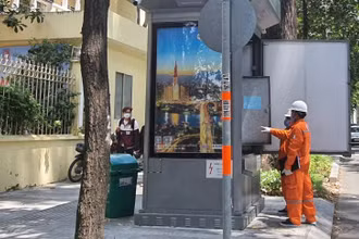 Trạm điện được lắp đặt trên bệ cao để đề phòng ngập trong mùa mưa.