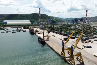 Một góc cảng biển ở Nghi Sơn, tỉnh Thanh Hóa.