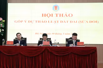 Lãnh đạo Kiểm toán nhà nước điều hành hội thảo. (Ảnh: THANH HÀ)
