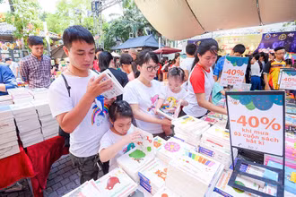 Hội sách Trăng tròn những năm trước. (Ảnh: Đinh Tị Books cung cấp)