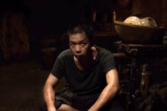 Thái Hòa trong một cảnh phim. (Ảnh: Nhà sản xuất cung cấp)