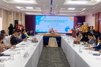 Các đại biểu tham dự hội nghị.