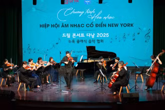 Chương trình hoà nhạc của Hiệp hội Âm nhạc cổ điển New York.