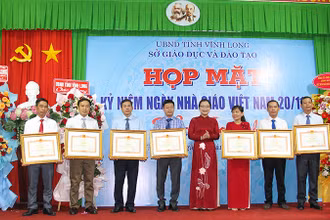Những cá nhân vinh dự đón nhận Bằng khen của Thủ tướng Chính phủ