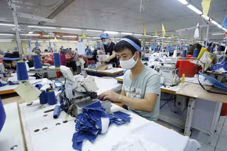 Doanh nghiệp dệt may đối diện với chi phí gia tăng.