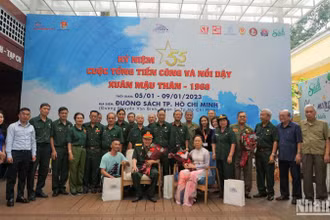 Gặp gỡ, giao lưu với những nhân chứng lịch sử trong Xuân Mậu Thân 1968 trong buổi sáng 5/1.