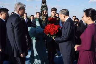 Lễ đón Tổng Bí thư Tô Lâm và Phu nhân tại Sân bay quốc tế Nursultan Nazarbayev, thủ đô Astana. (Ảnh: THỐNG NHẤT/TTXVN)