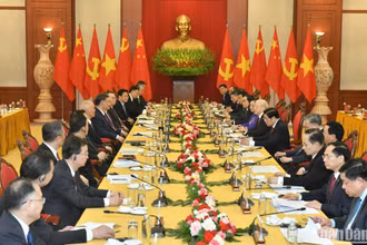 Tổng Bí thư Nguyễn Phú Trọng hội đàm với Tổng Bí thư, Chủ tịch Trung Quốc Tập Cận Bình. (Ảnh: ĐĂNG KHOA) 