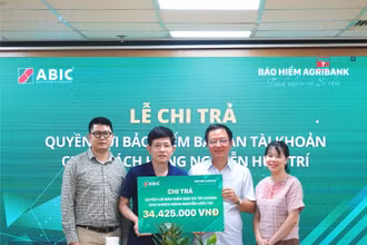 Khách hàng sử dụng tài khoản của Agribank đã được Bảo hiểm Agribank chi trả bảo hiểm sau khi bị lừa đảo qua mạng.