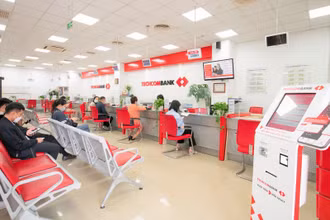 Giao dịch khách hàng tại Techcombank
